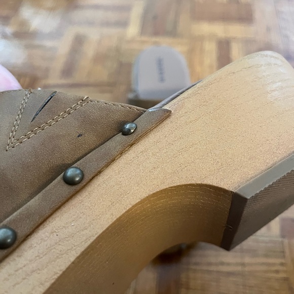 Torrid Clogs - Picture 4 of 5
